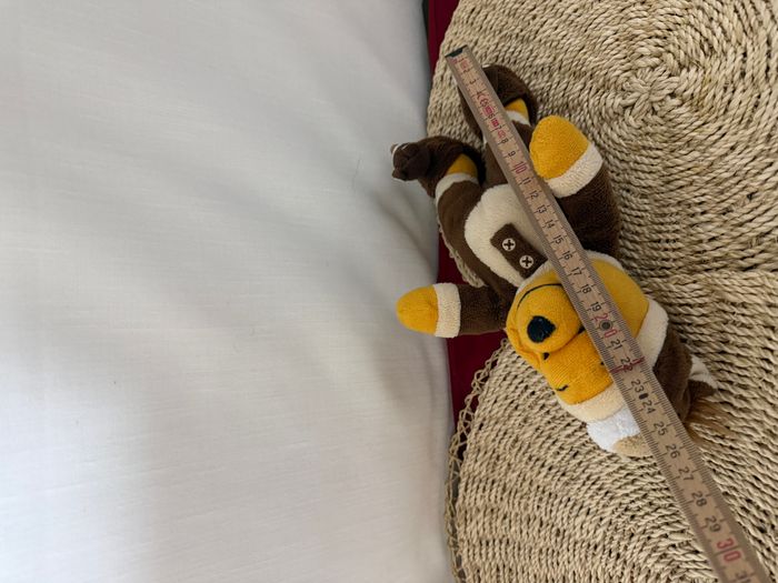 Peluche Winnie l'ourson DISNEYLAND PARIS déguisé en ours marron Disney - photo numéro 5