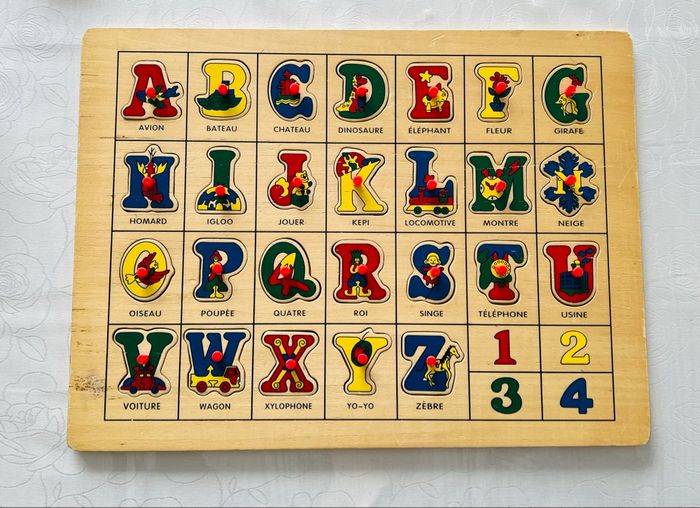 Puzzle en bois enfant lettres alphabet