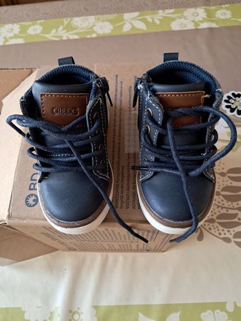 Chaussures montantes garçon pointure 20