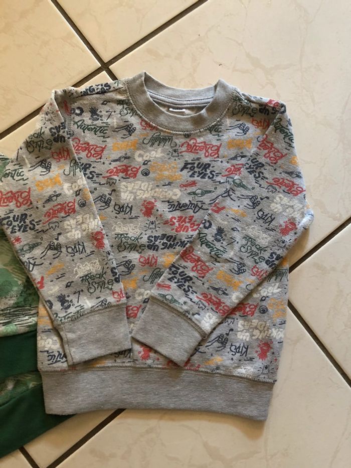 Lot de 2 sweat - 98-104 cm - photo numéro 2