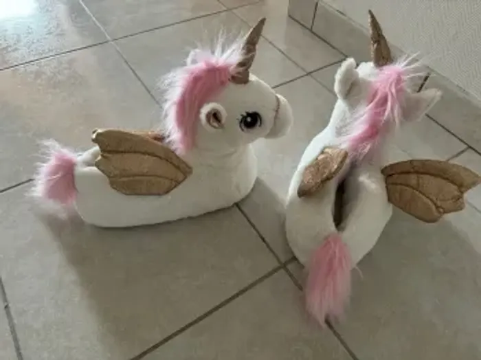 Chaussons licorne - photo numéro 4