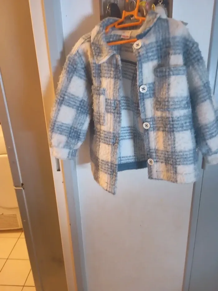 Veste en laine zara 4:5 ans - photo numéro 2