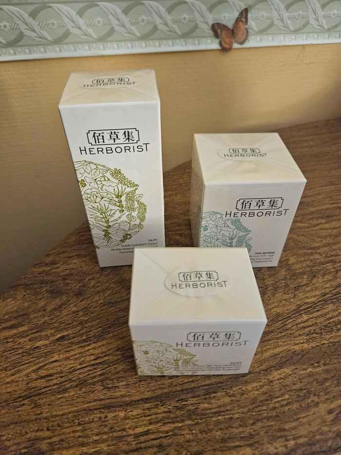 Produits Herborist neufs