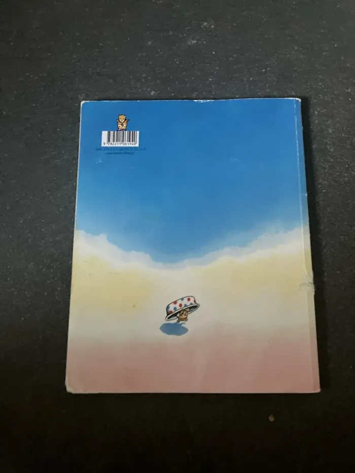Livre au lit - photo numéro 2