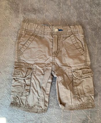 Short beige garçon taille 3 ans