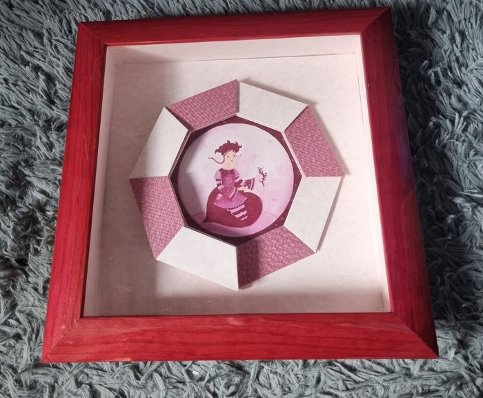 Tableau carré avec femme