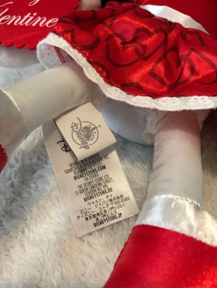 Peluche Minnie St Valentin Disney Store - photo numéro 5