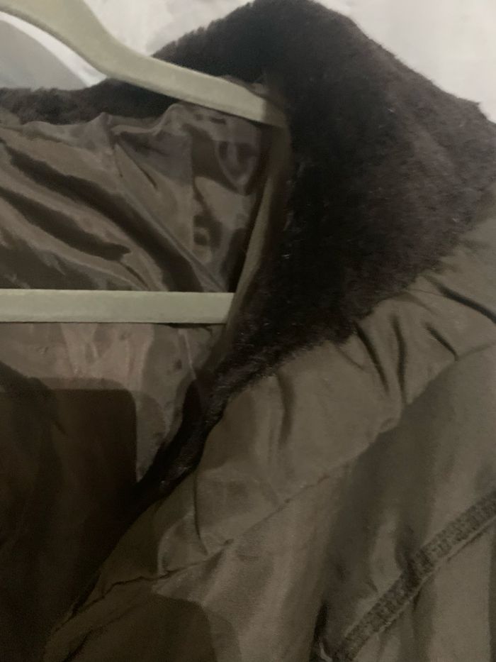 Blouson kaki taille 50/52 très bon état col fausse fourrure détachable - photo numéro 6