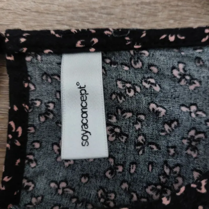 Jolie blouse Soya concept taille Xs - photo numéro 4