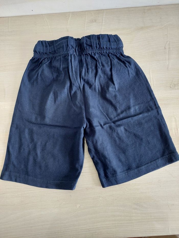 Short bleu marine garçon 7ans - photo numéro 2