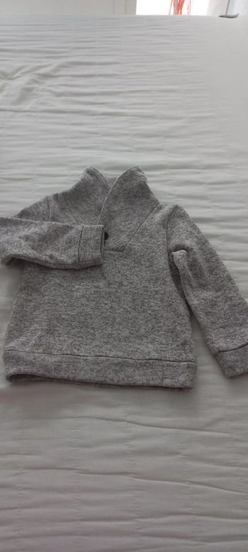 Pull à col haut garçon.