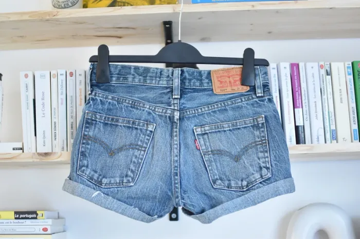 Short Levis en taille W27 L27 - Très bon état - photo numéro 2