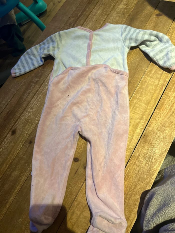 Lot de pyjamas - photo numéro 11