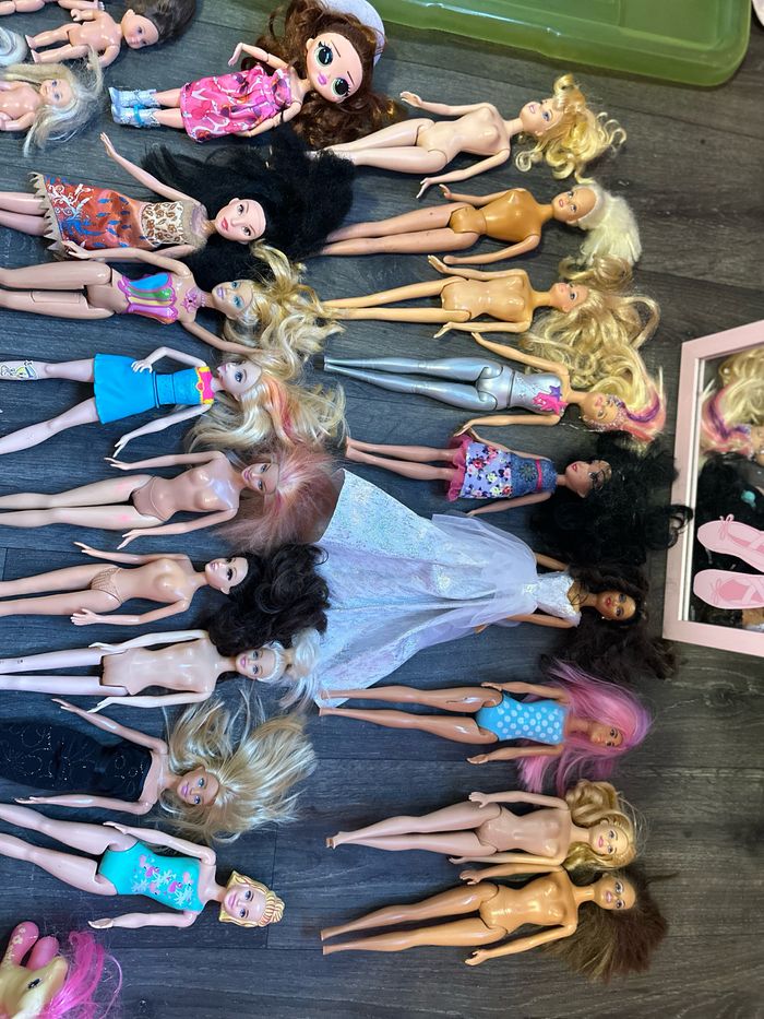 Lots de Barbie - photo numéro 2