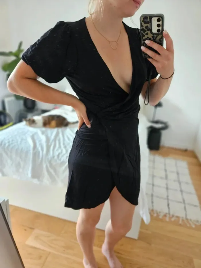 Robe cache cœur noire à manches courte Promod taille 38 / M