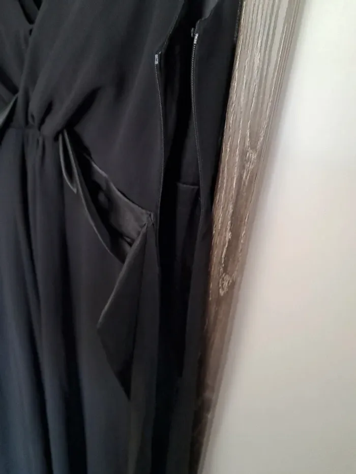 Robe cocktail noire - photo numéro 4