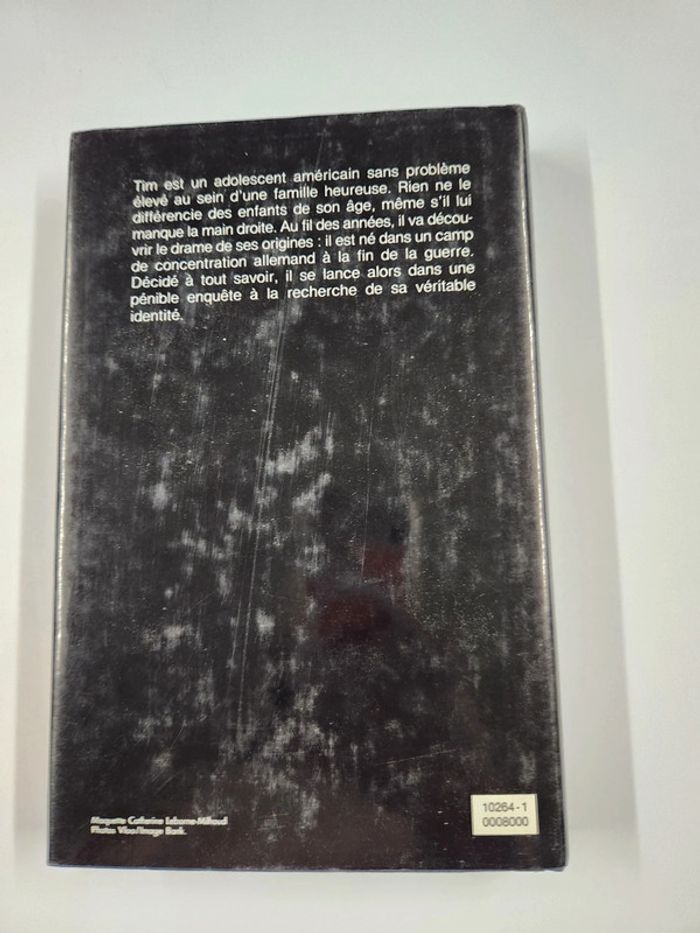 L'enfant ne a la fin d'un monde - photo numéro 2