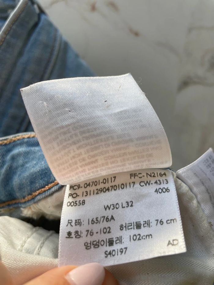Jean Levi’s slim taille 30 - photo numéro 4