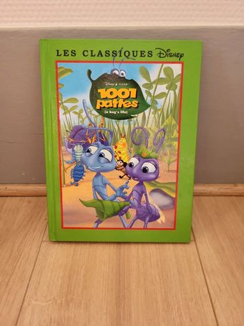Livre 1001 pattes