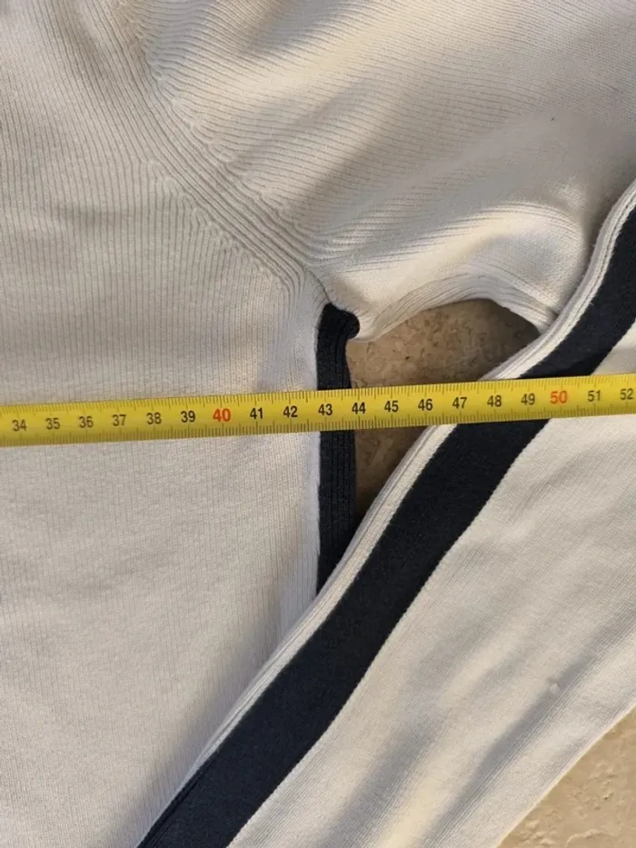 Pull 1/4 zippé tommy Hilfiger femme taille M selon mesures - absence d'étiquette, manche tachée - photo numéro 6