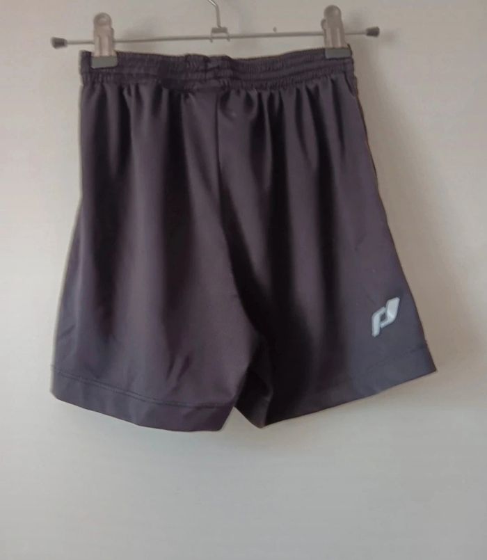 Short pro touch 5/7 ans - photo numéro 2