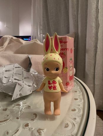 Sonny Angel Strawberry Love lapin