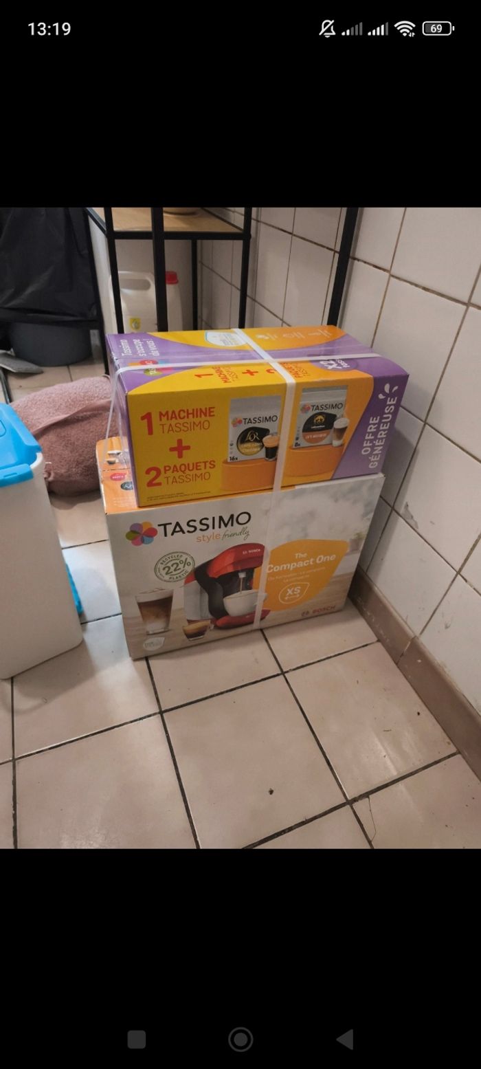 Cafetière Tassimo neuve