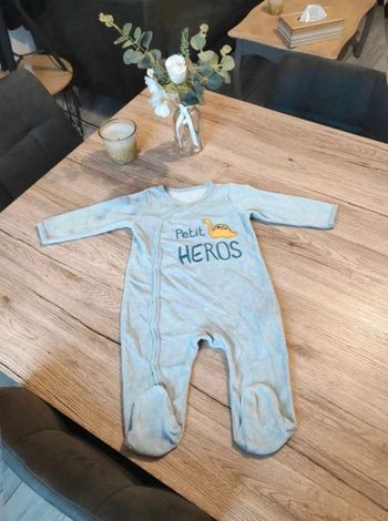 Pyjama  in  extenso 12 mois  neuf