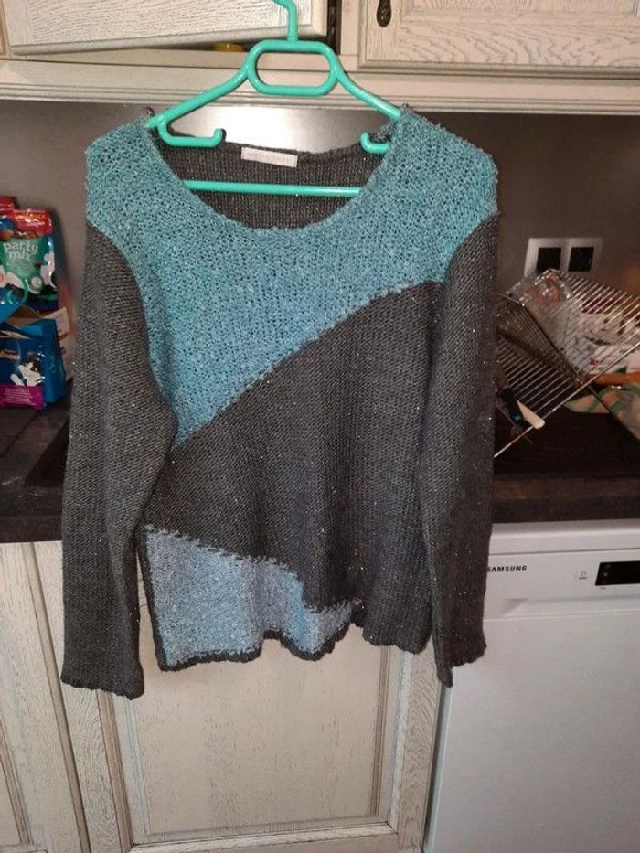 Pull – taille 5 – Armand Thiery – couleur gris, bleu avec fil argenté - photo numéro 5