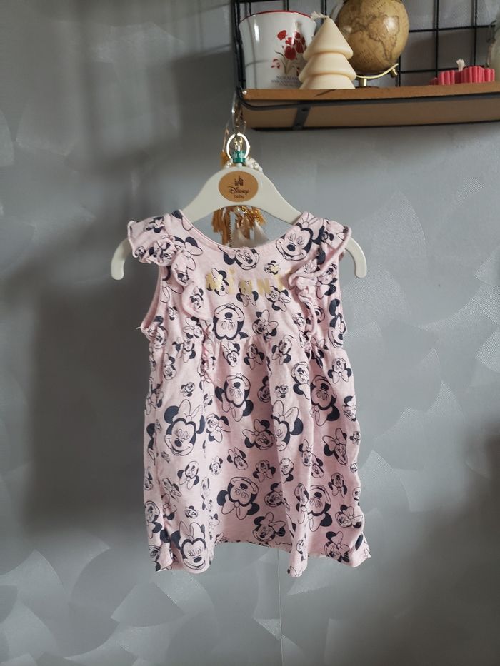 Robe 🎀 Disney baby 12 mois 3€ - photo numéro 2