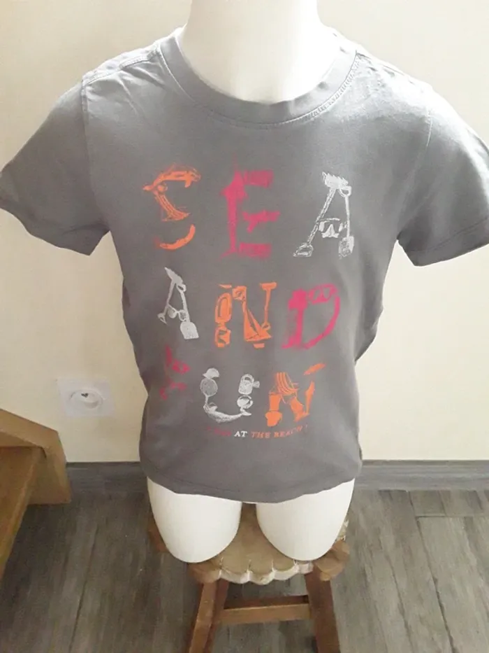 Tee-shirt manches courtes 6 ans  (116 cm) - photo numéro 2