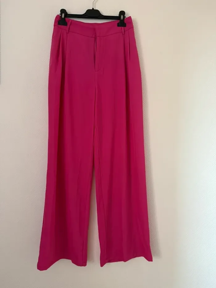 Pantalon droit neuf rose nasty gal taille 34
