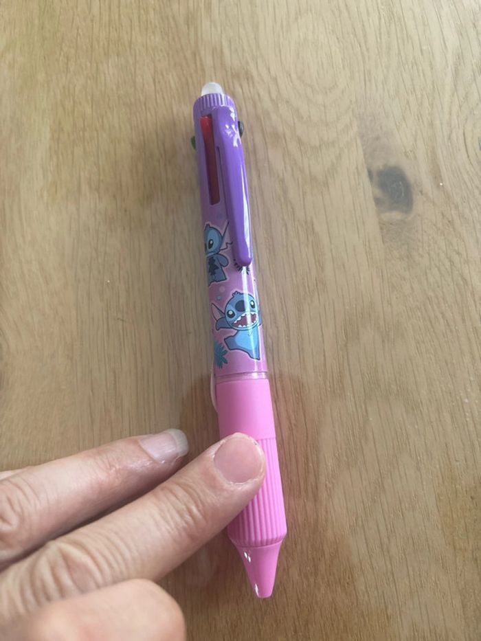 Stylo, quatre couleurs Stitch