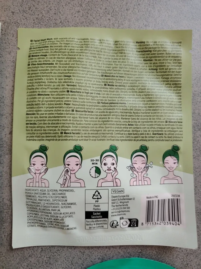 Lot de 7 masques divers - photo numéro 3