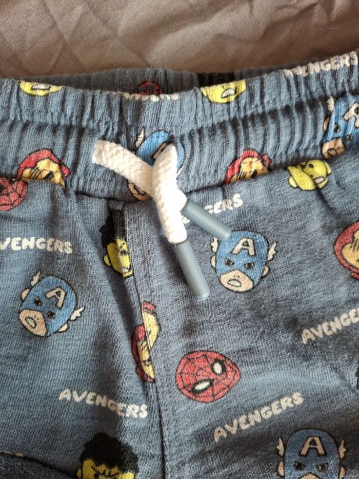 Short bébé garçon Avengers 24mois - photo numéro 2