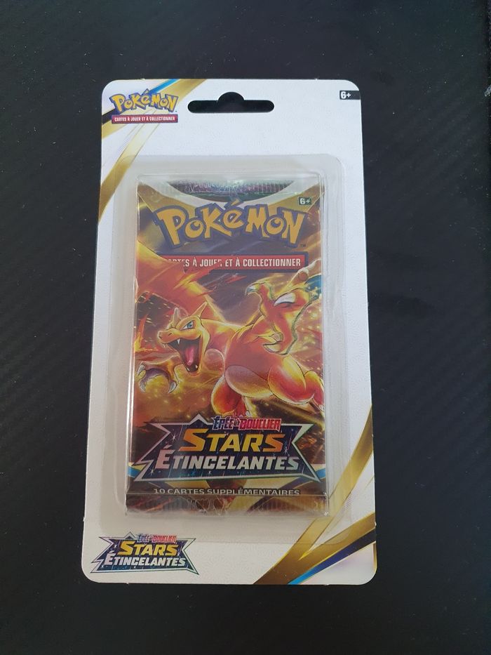 Blister pokemon épée et bouclier stars étincelantes dracaufeu