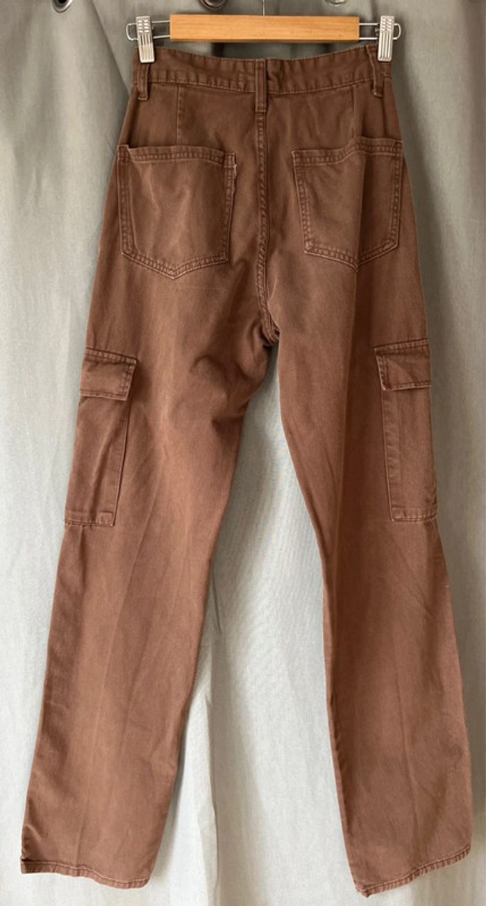 Pantalon cargo femme stradivarius marron taille 34 très bon état - photo numéro 2
