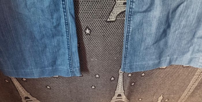 Jean avec fleurs brodée taille 48 Kiabi - photo numéro 9