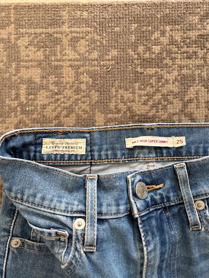Jean👖 Levis - photo numéro 7