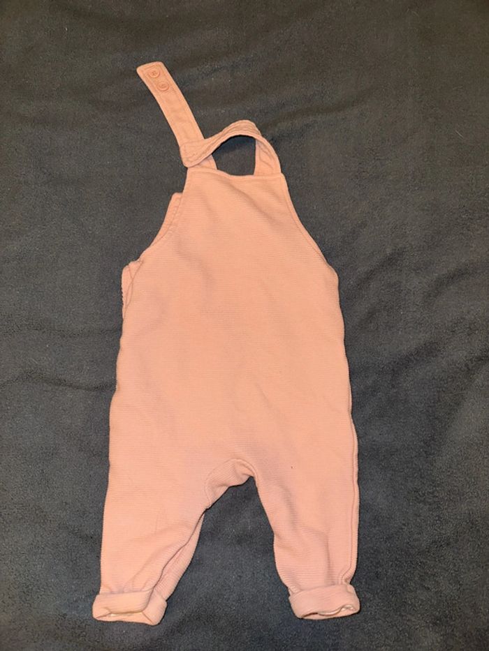 Combinaison primark 3/6 mois - photo numéro 2