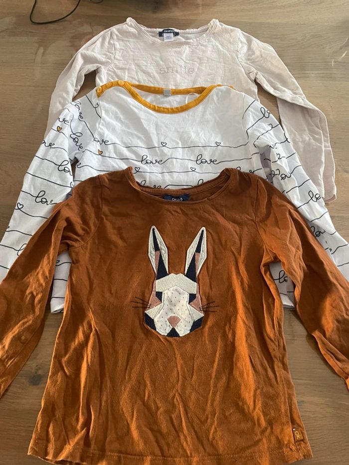 Lot tee shirts fille 5 ans - photo numéro 2