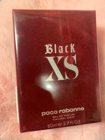 Black xs