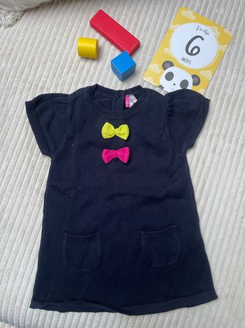 Robe bleu marine avec noeuds 6 mois