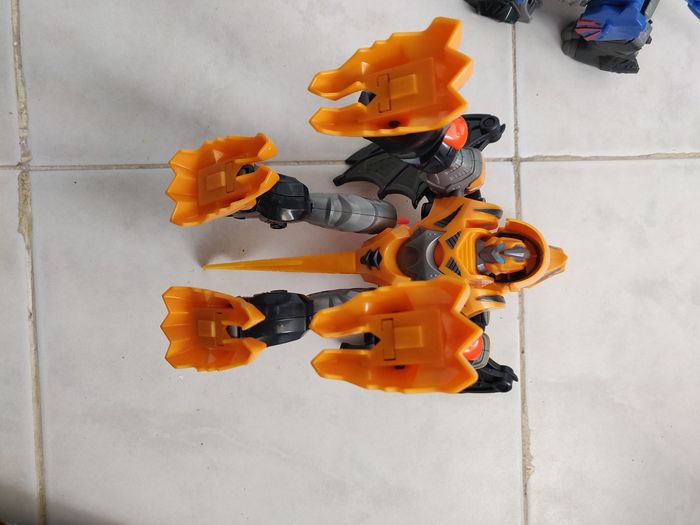 Dinosaures/dragons transformers - photo numéro 7
