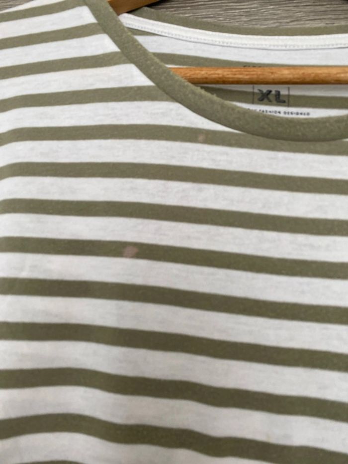 T-shirt XL clockhouses - photo numéro 3