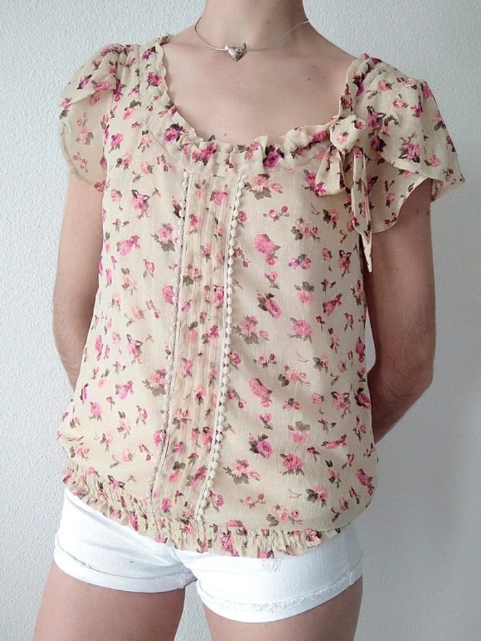 Chemisier bouffant volant écru fleur rose coquette / Vera Moda - 36/S - photo numéro 4