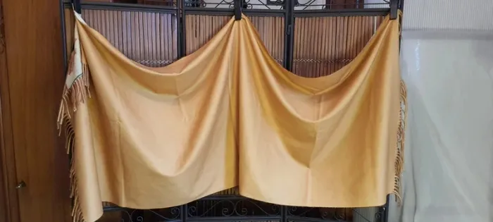 Superbe châle Cachemire "Virgin Woo Feel" , motif tournesol de Vincent Van Gogh - photo numéro 3