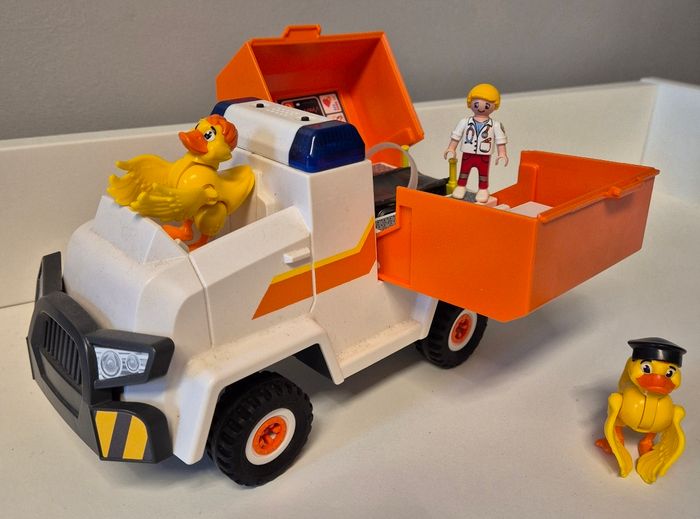 Véhicule ambulance playmobil - photo numéro 3