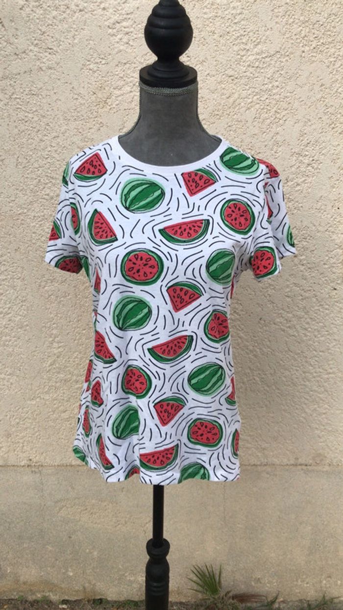 Primark t shirt taille s motif pastèque