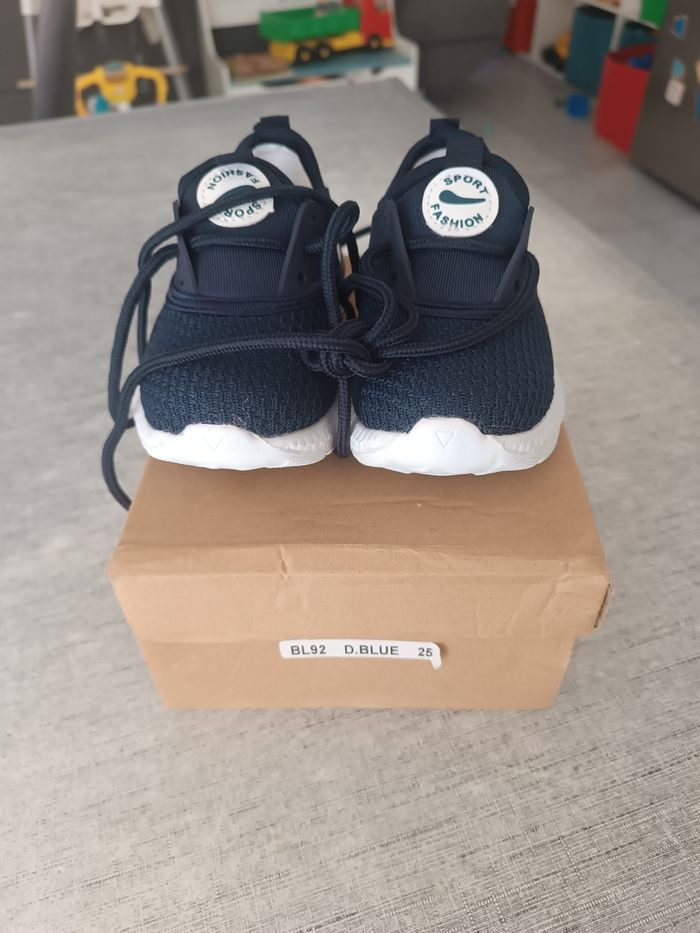 Basket garçon taille 25